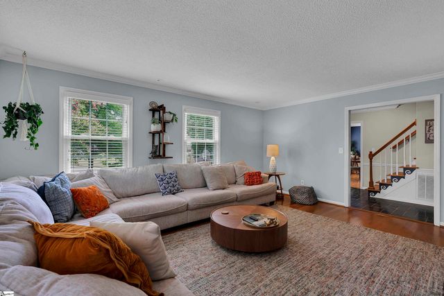 210 Heathwood Drive, Spartanburg, SC 29307