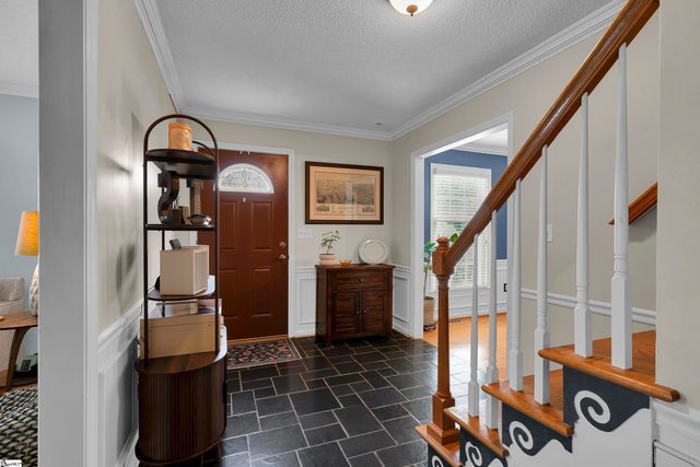 210 Heathwood Drive, Spartanburg, SC 29307