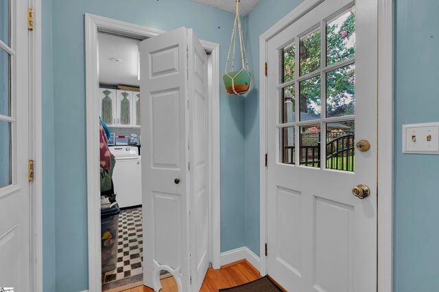 210 Heathwood Drive, Spartanburg, SC 29307