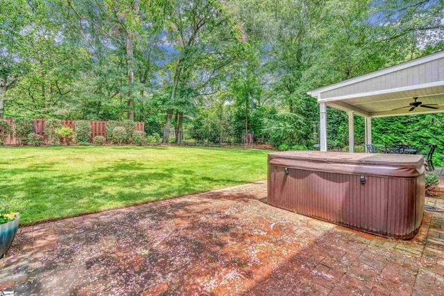 210 Heathwood Drive, Spartanburg, SC 29307