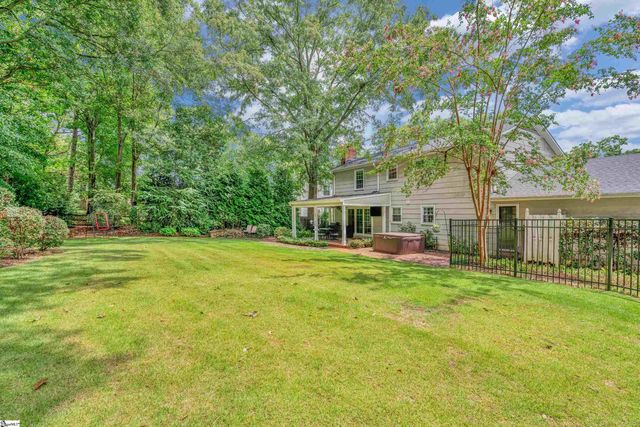 210 Heathwood Drive, Spartanburg, SC 29307
