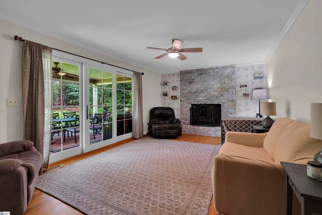 210 Heathwood Drive, Spartanburg, SC 29307