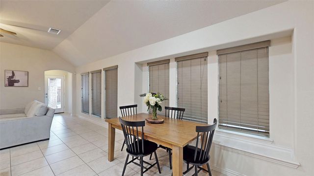 421 Catherine Lane, Lantana, TX 76226