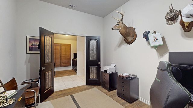 421 Catherine Lane, Lantana, TX 76226