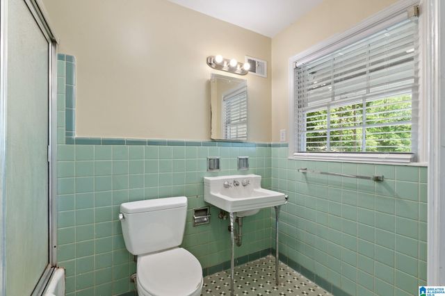 212 BEECH CIRCLE, Mountain Brook, AL 35213