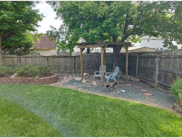 4454 Pelican PT, Portsmouth, VA 23703