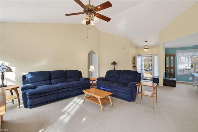 4454 Pelican PT, Portsmouth, VA 23703