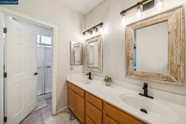 1336 Steinbeck Dr, Pittsburg, CA 94565