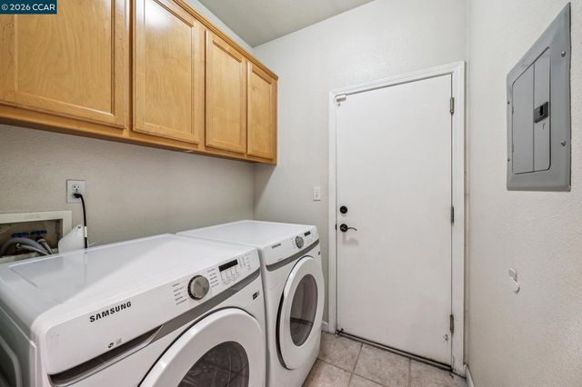 1336 Steinbeck Dr, Pittsburg, CA 94565