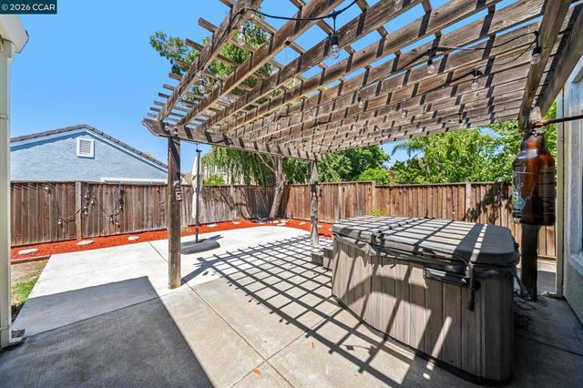 1336 Steinbeck Dr, Pittsburg, CA 94565