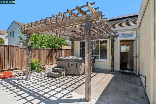 1336 Steinbeck Dr, Pittsburg, CA 94565