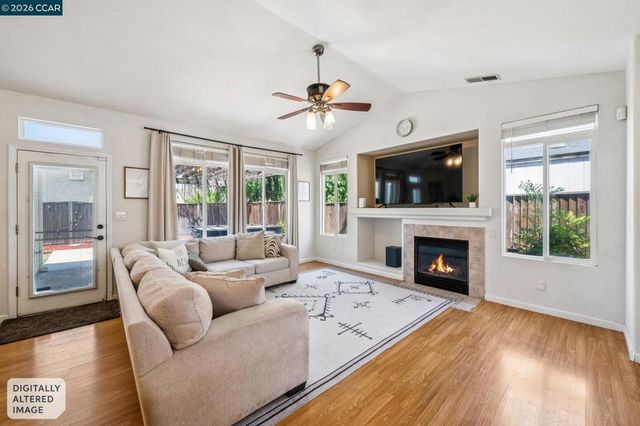 1336 Steinbeck Dr, Pittsburg, CA 94565
