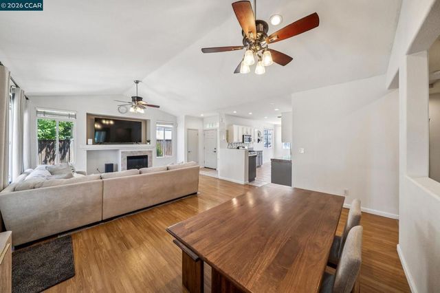 1336 Steinbeck Dr, Pittsburg, CA 94565