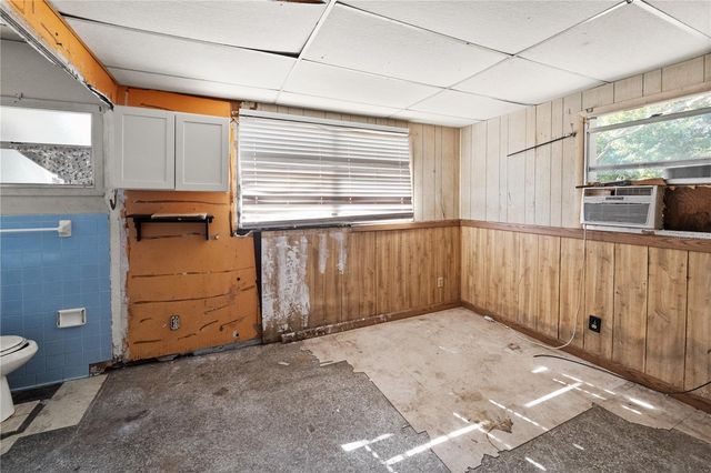 1703 WARRINGTON WAY, Tampa, FL 33619