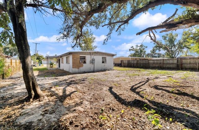 1703 WARRINGTON WAY, Tampa, FL 33619