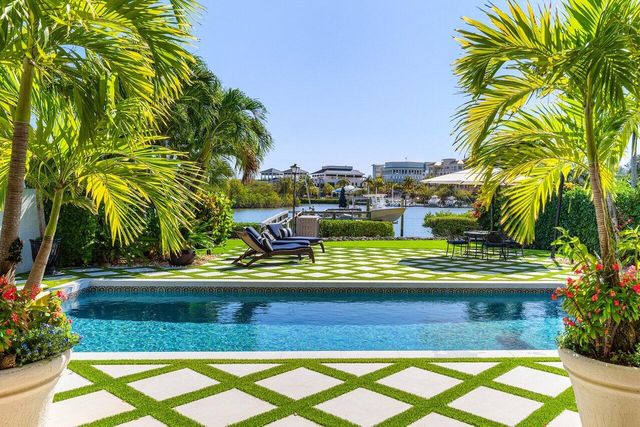 281 Fishermans Way, Jupiter, FL 33477