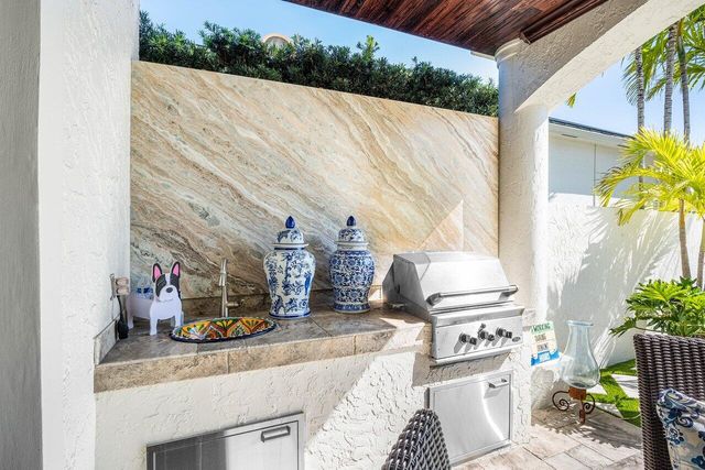 281 Fishermans Way, Jupiter, FL 33477