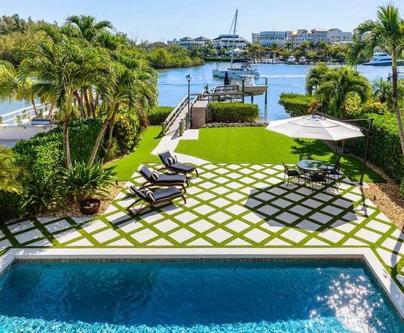 281 Fishermans Way, Jupiter, FL 33477