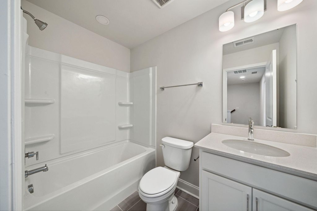 Image 41 of property listing at 221 Harding Lane, Goose Creek, SC 29445