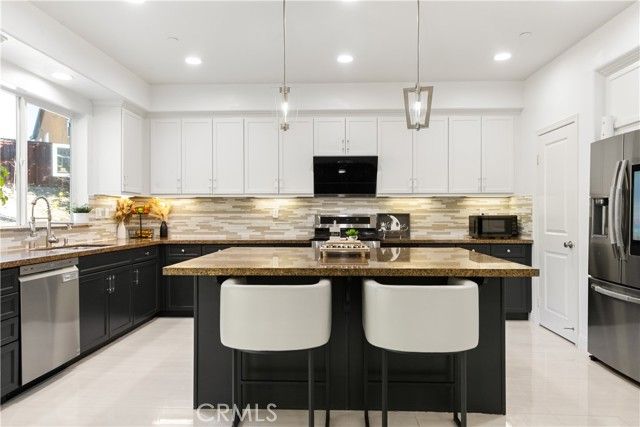 3987 Button Bush Court, San Bernardino, CA 92407