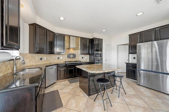 6730 Portuguese Bend Drive, Missouri City, TX 77459