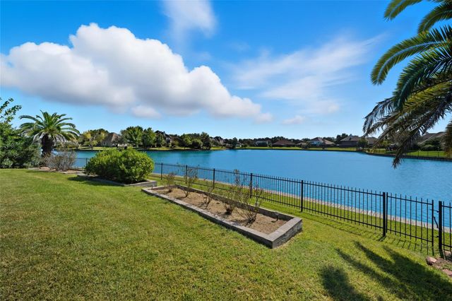 6730 Portuguese Bend Drive, Missouri City, TX 77459