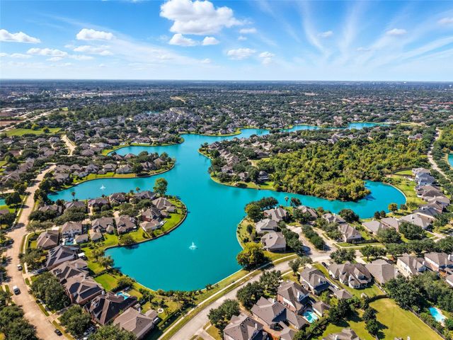 6730 Portuguese Bend Drive, Missouri City, TX 77459