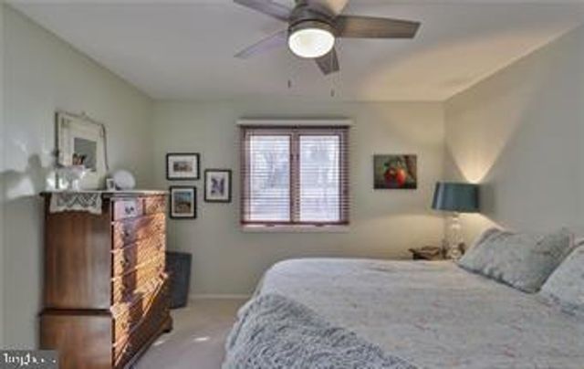 536 CAROL LN, Bath, PA 18014