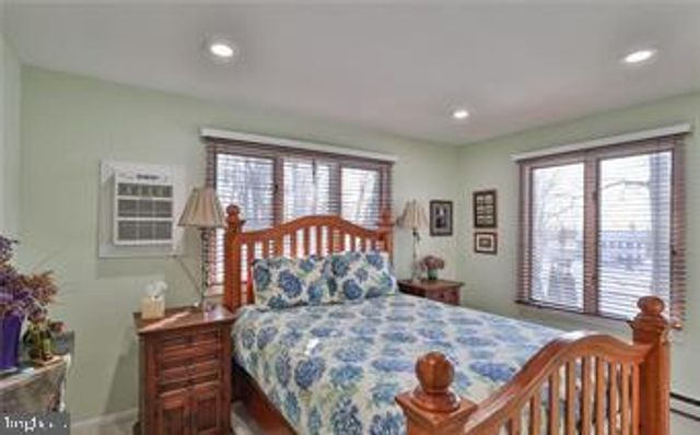 536 CAROL LN, Bath, PA 18014