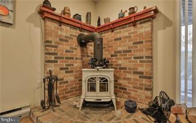 536 CAROL LN, Bath, PA 18014