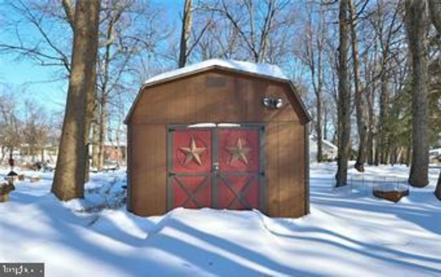 536 CAROL LN, Bath, PA 18014