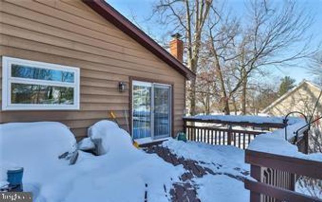 536 CAROL LN, Bath, PA 18014