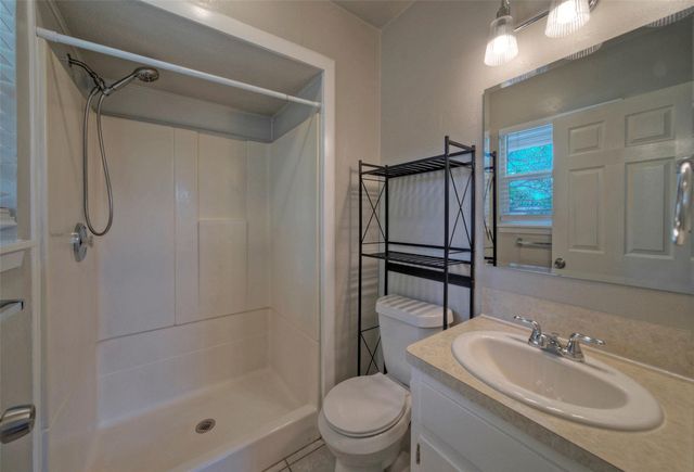 405 E GRADY DR, Austin, TX 78753