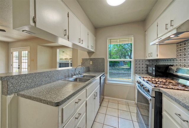 405 E GRADY DR, Austin, TX 78753
