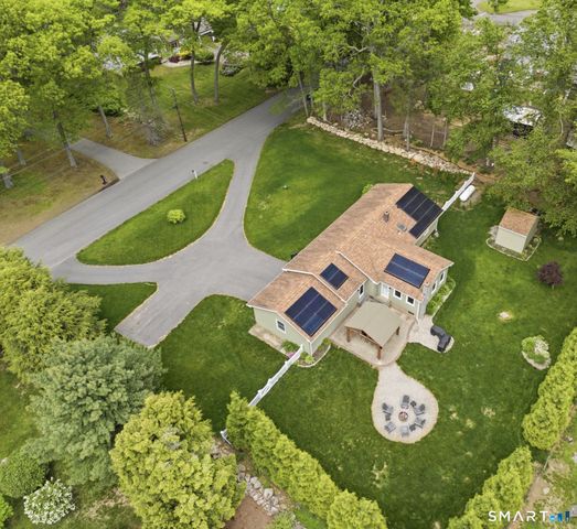 5 Beechcrest Drive, East Hampton, CT 06424