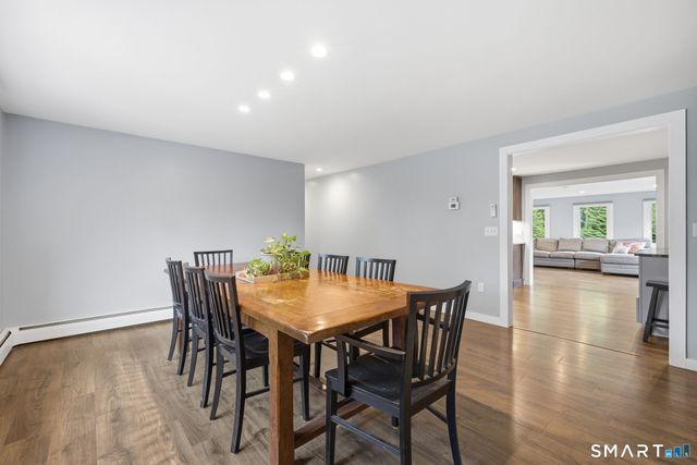 5 Beechcrest Drive, East Hampton, CT 06424