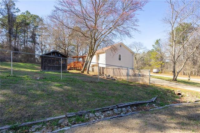 360 S Red Oak Way, Temple, GA 30179