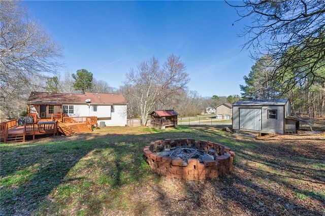 360 S Red Oak Way, Temple, GA 30179