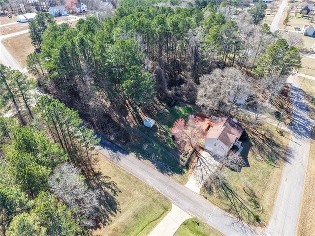 360 S Red Oak Way, Temple, GA 30179