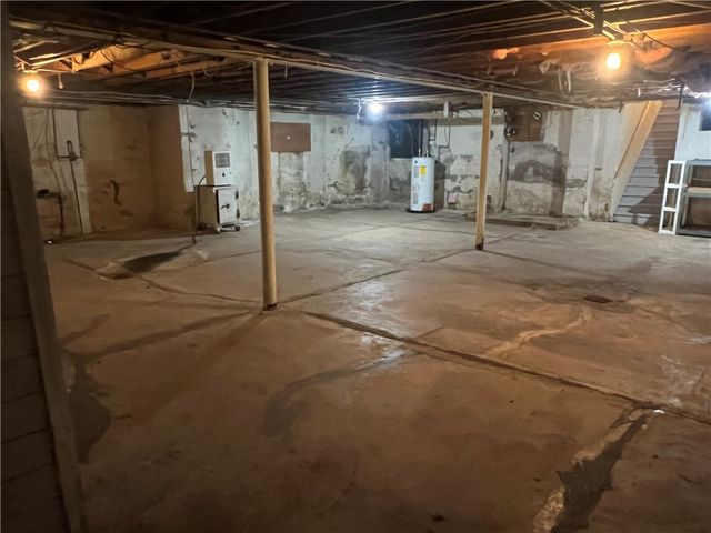 381 South Union Street, Ogden, NY 14559