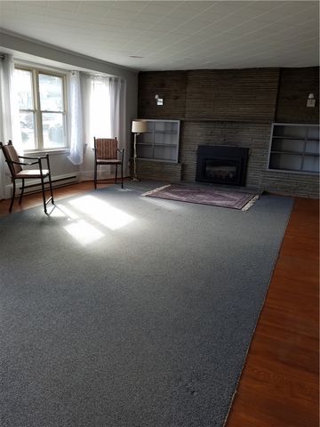 381 South Union Street, Ogden, NY 14559