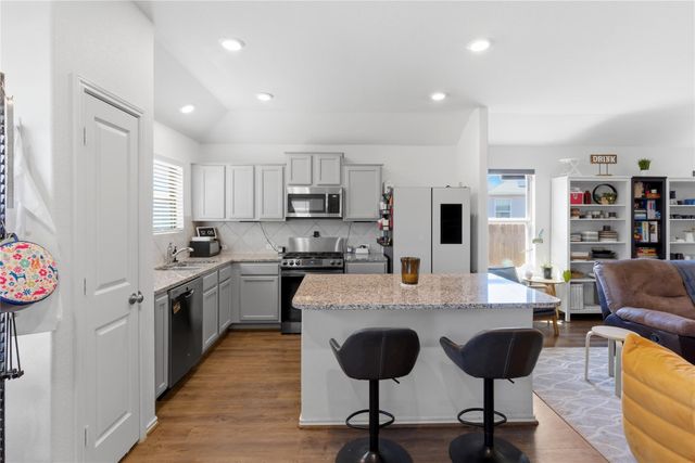 7409 Spring Ray DR, Del Valle, TX 78617