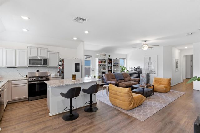 7409 Spring Ray DR, Del Valle, TX 78617