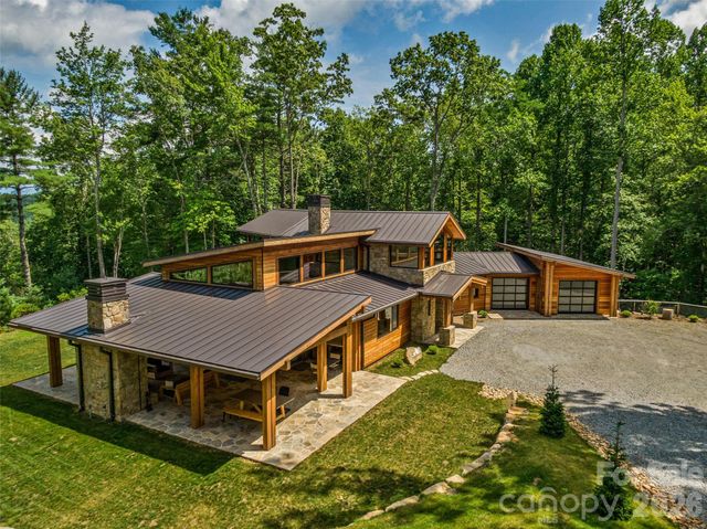 30 Banks Lane, Brevard, NC 28712