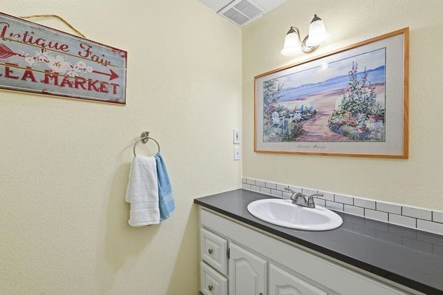 1616 W Strong Rd, Spokane, WA 99208