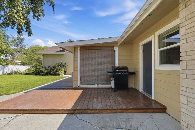 1616 W Strong Rd, Spokane, WA 99208