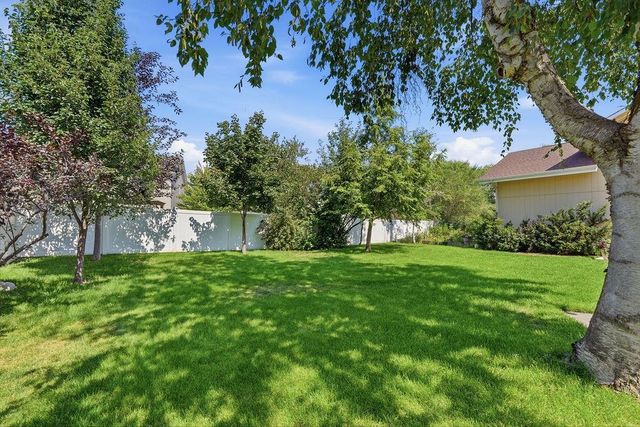 1616 W Strong Rd, Spokane, WA 99208