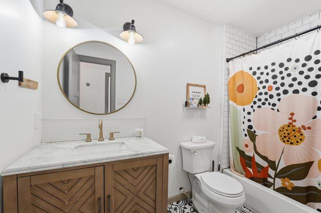 7110 Jalna Street, Houston, TX 77055