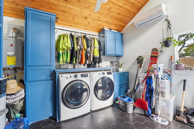 7110 Jalna Street, Houston, TX 77055