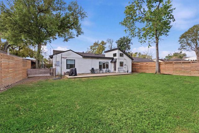 7110 Jalna Street, Houston, TX 77055